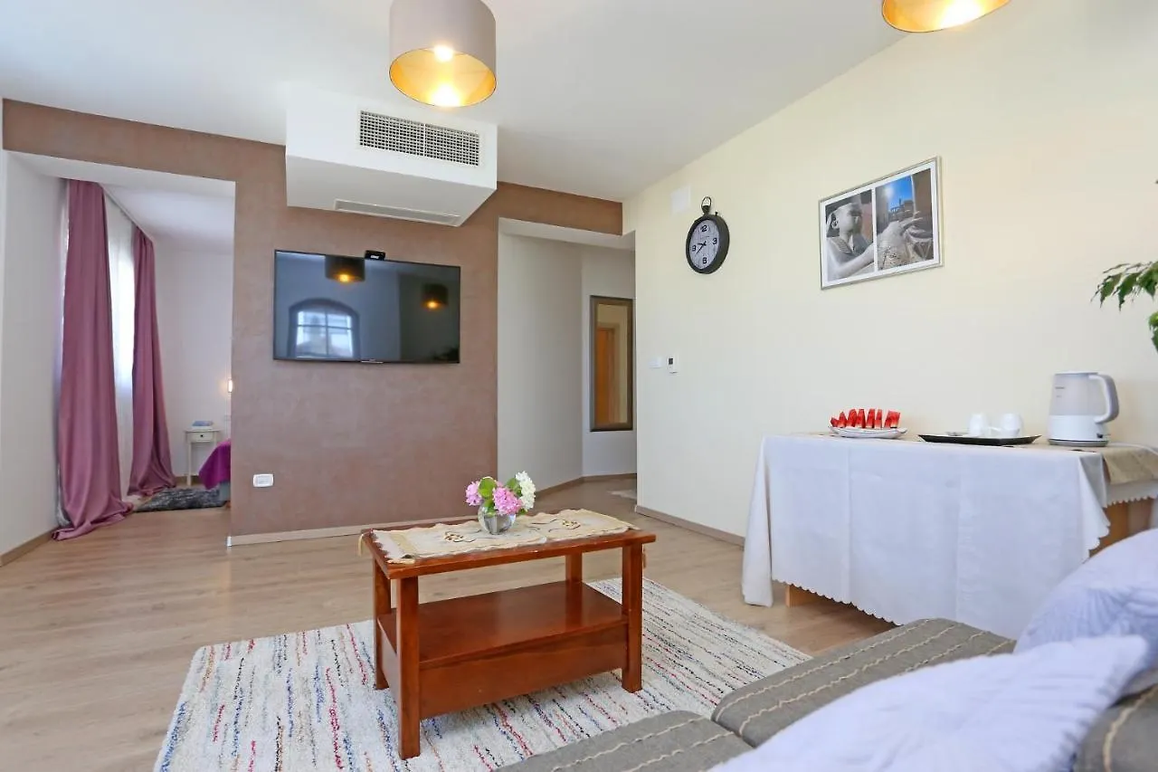 Villa Znjan Split 0*,  Kroatië