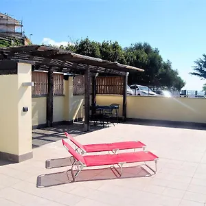https://yellow-house.hotelitalianriviera.com